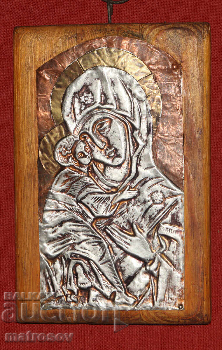 Ръчно изработена метална икона Богородица с Младенеца с цена 140.00 лв. | € 71.58