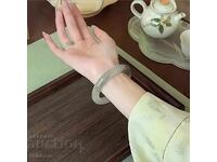 Γυναικείο βραχιόλι από γαλακτώδη λευκό οπάλιο