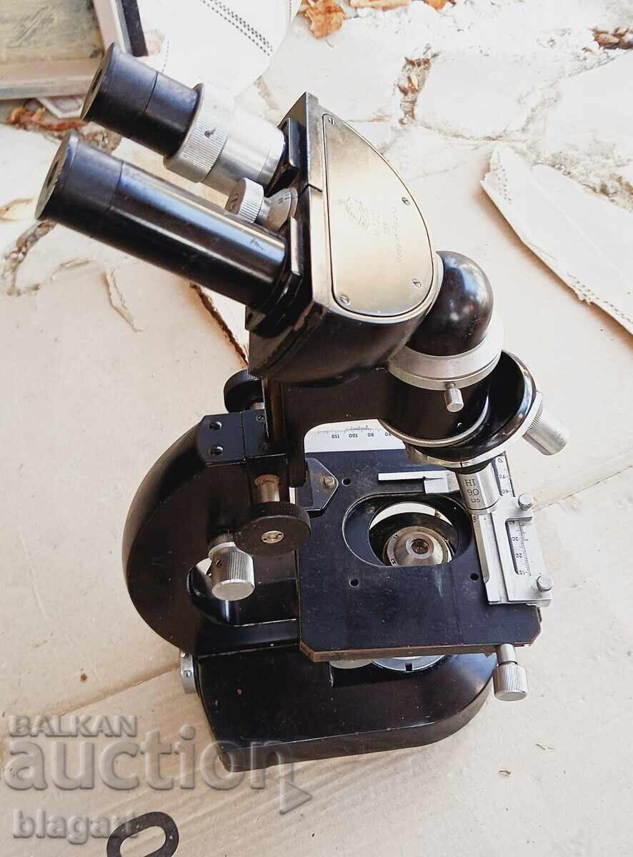 Medical binocular microscope