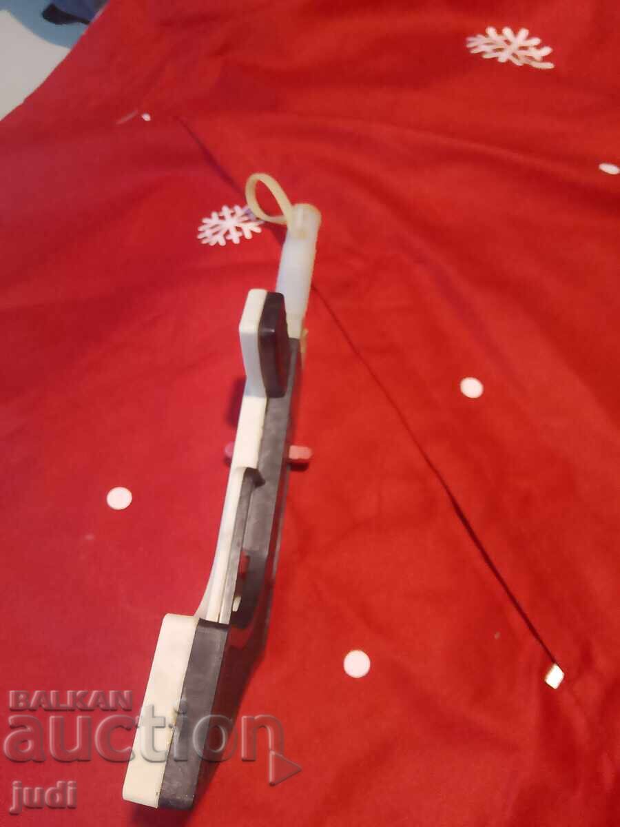 Delivery of Social automatic tapener