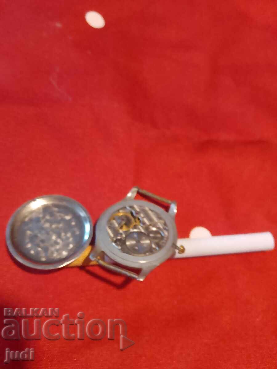 Δημοπρασία Ανδρικό ρολόι χειρός ΕΣΣΔ 17 πέτρες