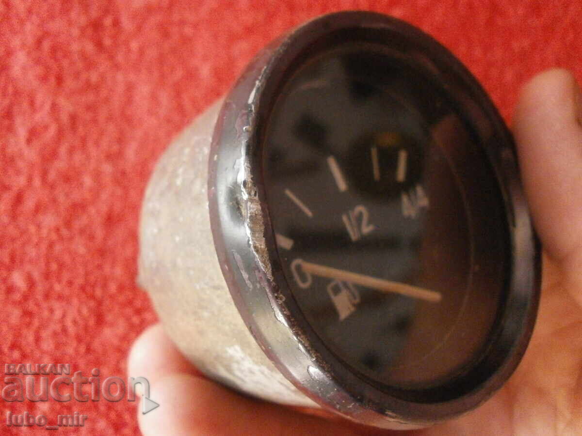 ΠΑΛΙΑ ΣΥΣΚΕΥΗ με τιμή 4.00 BGN | € 2.05