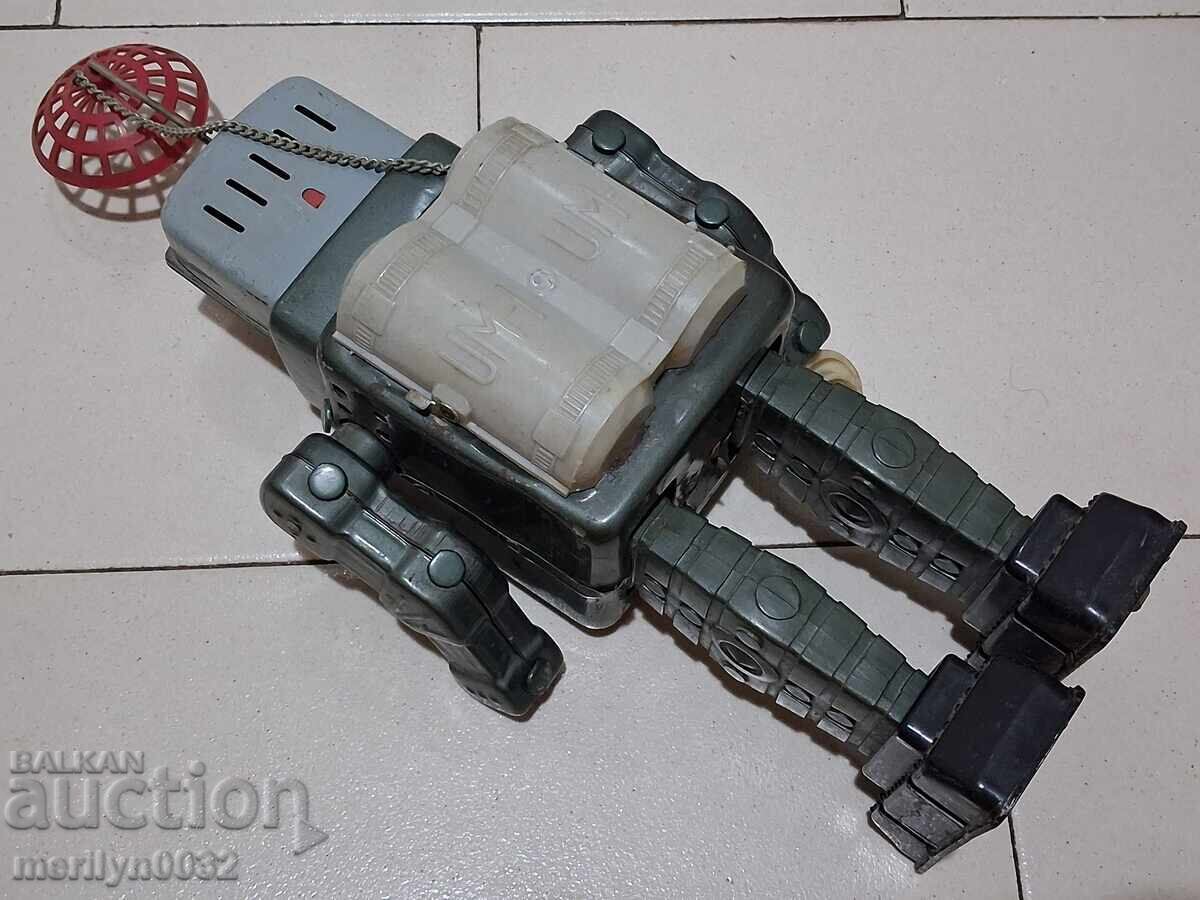 Ιαπωνικό μεταλλικό παιχνίδι ΡΟΜΠΟΤ 60-70 ετών ΛΔΒ με τιμή 389.00 BGN | € 198.89