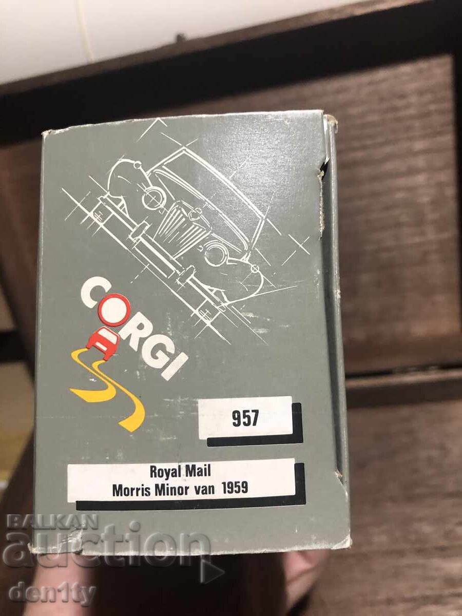 Доставка на Метален модел корги пощальон ван morris minor