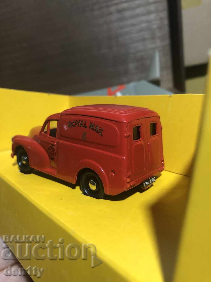 Метален модел корги пощальон ван morris minor - 6