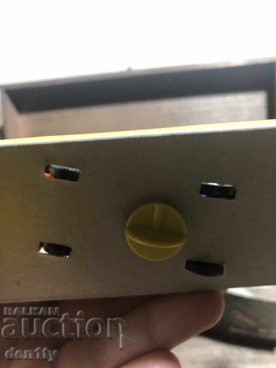 Метален модел корги пощальон ван morris minor - 7