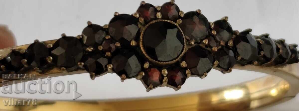 Livrarea Brățară placată cu aur cu granate boeme