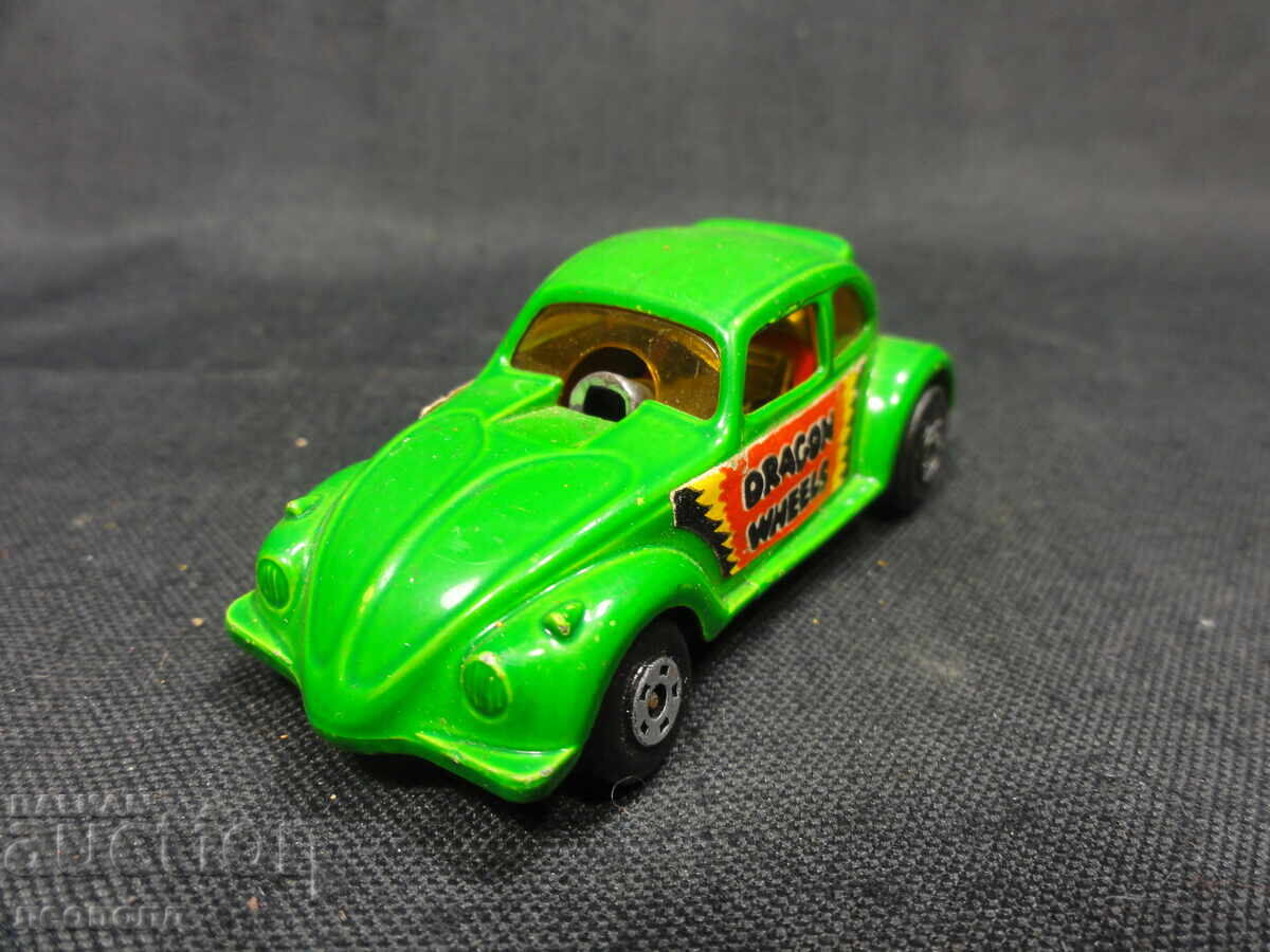 OLD RETRO METAL MATCHBOX ENGLAND DRAGON WHEELS CAR