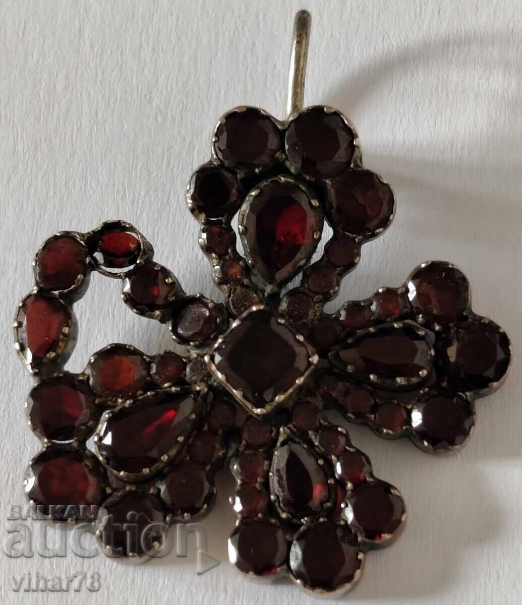 Old pendant with garnet - 5