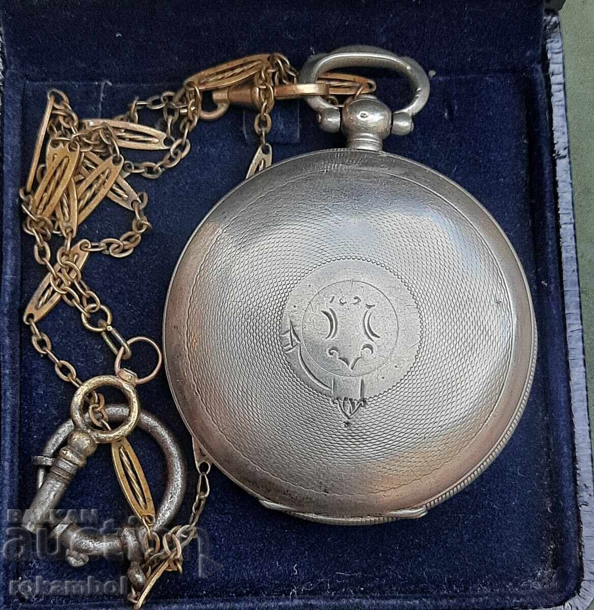 Παράδοση Παλαιό ασημένιο οθωμανικό ρολόι τσέπης με κούμπωμα και κλειδί Παράδοση Παλαιό ασημένιο οθωμανικό ρολόι τσέπης με κούμπωμα και κλειδί
