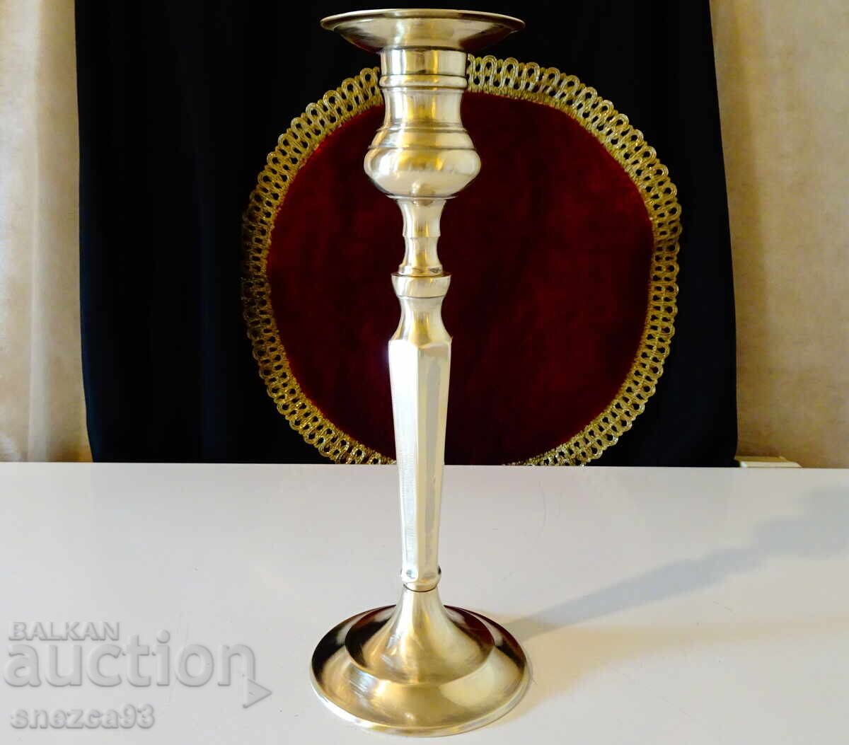 Auction  Bronze candlestick 26 cm, 500 g