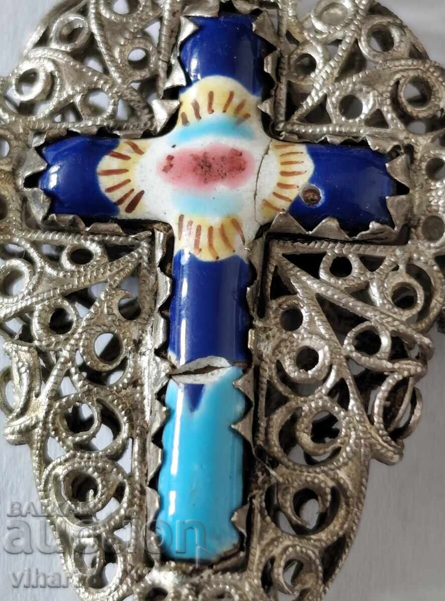 Delivery of Old rosary with garnet stones and a double-sided cross