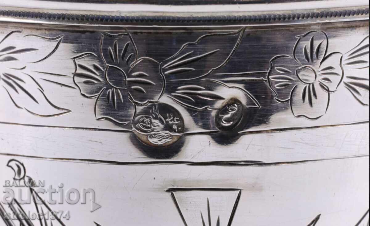 Доставка на Продавам османска сребърна чаша Доставка на Продавам османска сребърна чаша