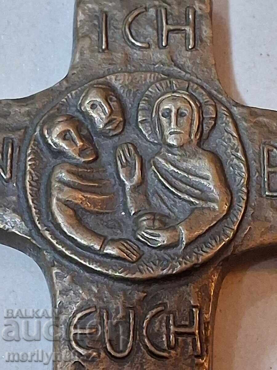 Χάλκινος σταυρός μενταγιόν Ιησούς Χριστός με τιμή 75.00 BGN | € 38.35