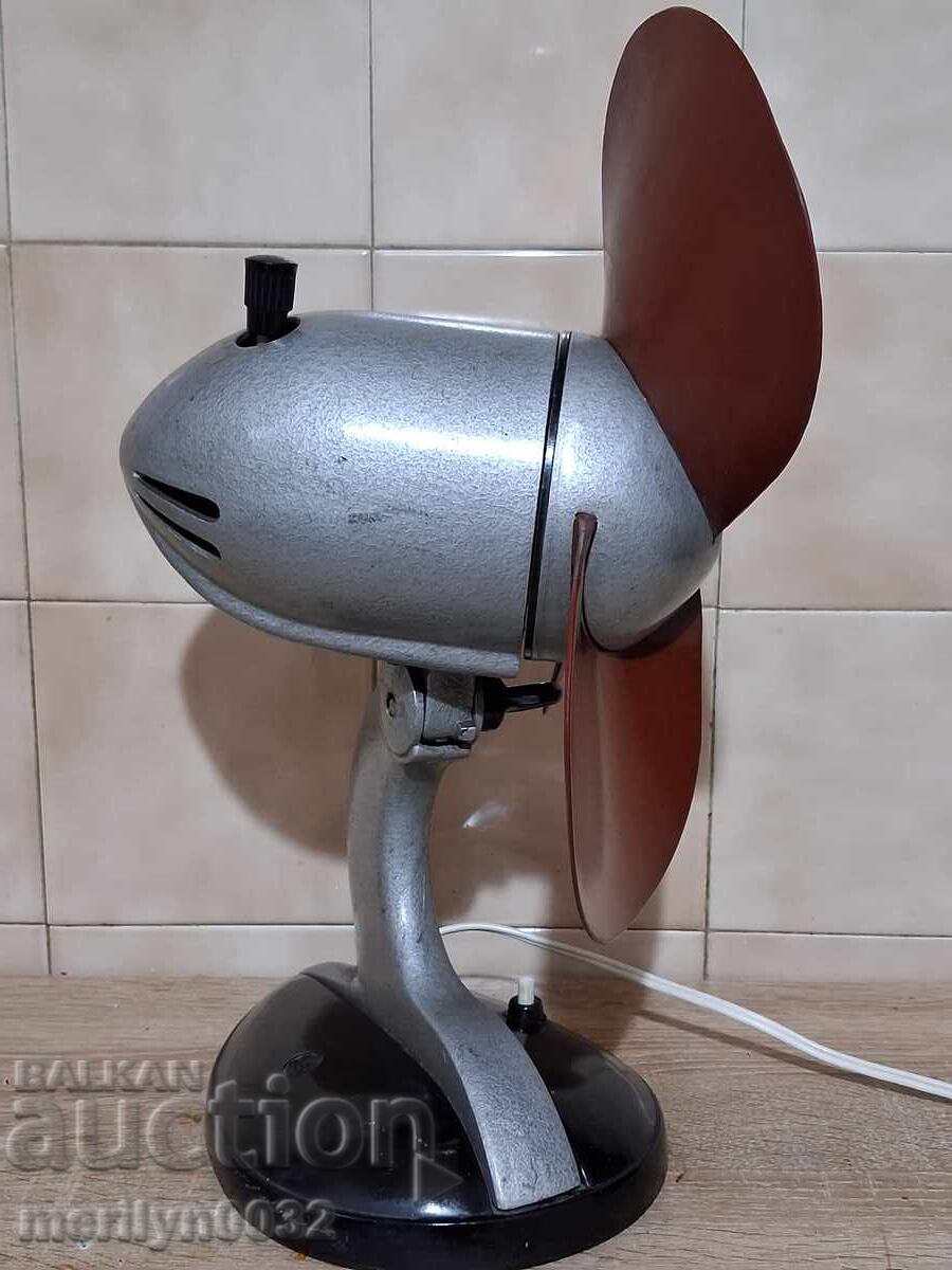 Σταθερός επιτραπέζιος ανεμιστήρας, ΕΣΣΔ 1967 έτος ΛΕΙΤΟΥΡΓΕΙ με τιμή 99.00 BGN | € 50.62