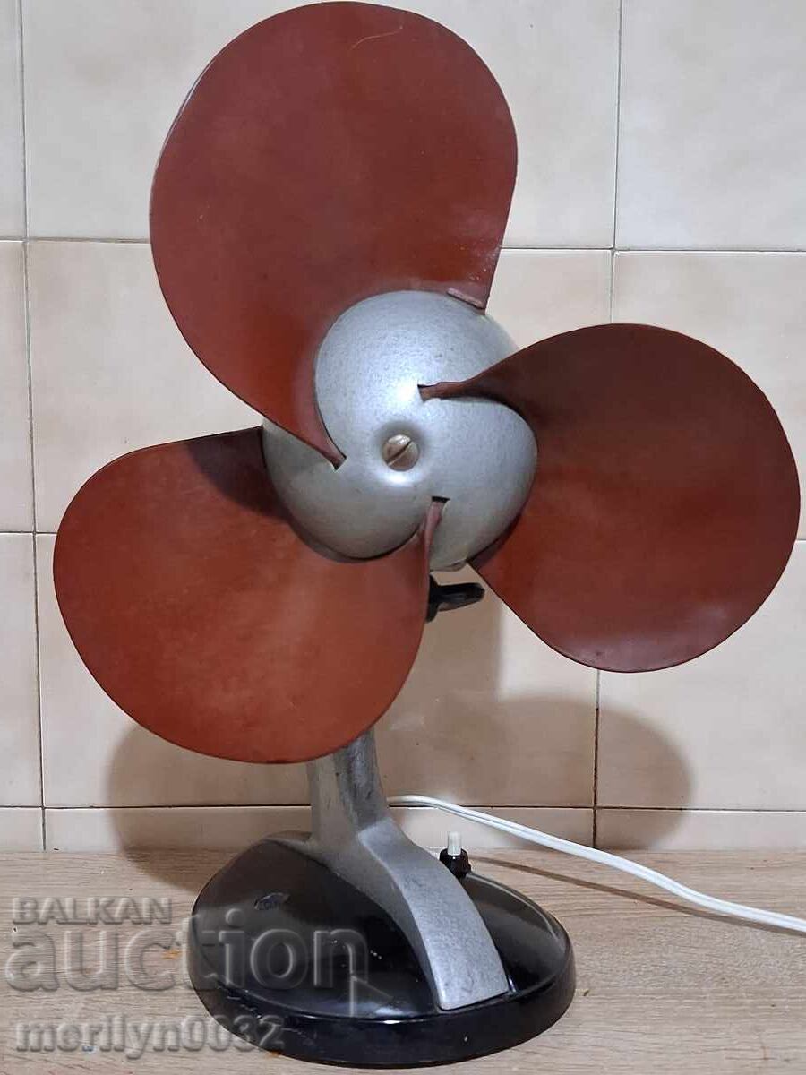 Σταθερός επιτραπέζιος ανεμιστήρας, ΕΣΣΔ 1967 έτος ΛΕΙΤΟΥΡΓΕΙ