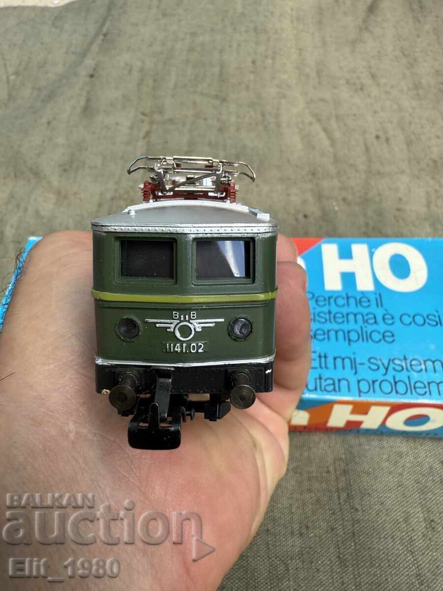 Delivery of German Locomotive