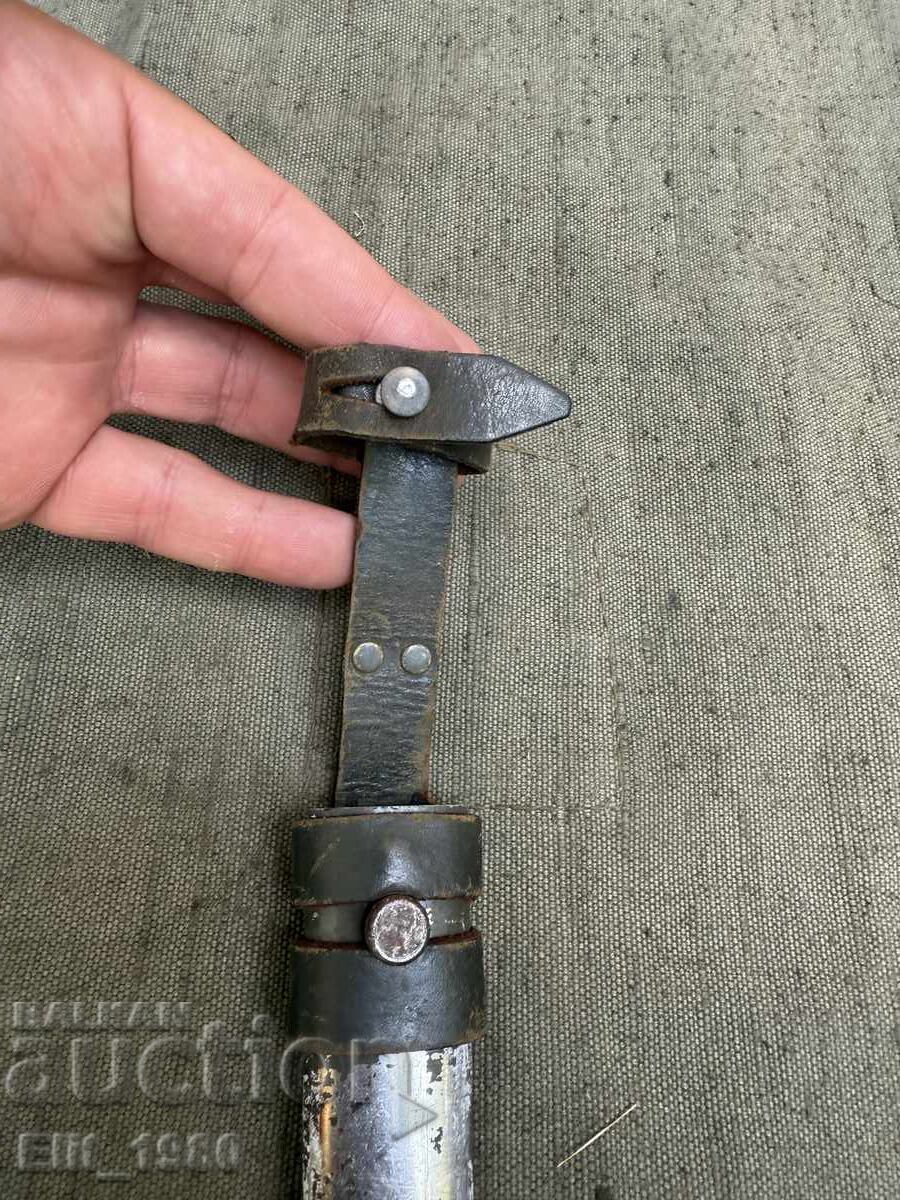 Licitație Canea pentru Cuțit German de Gardă Licitație Canea pentru Cuțit German de Gardă