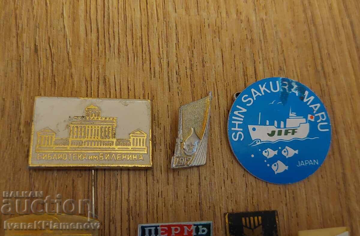 Insigne pentru colecționari, 12 bucăți cu preț € 5.00 | 9.78 BGN