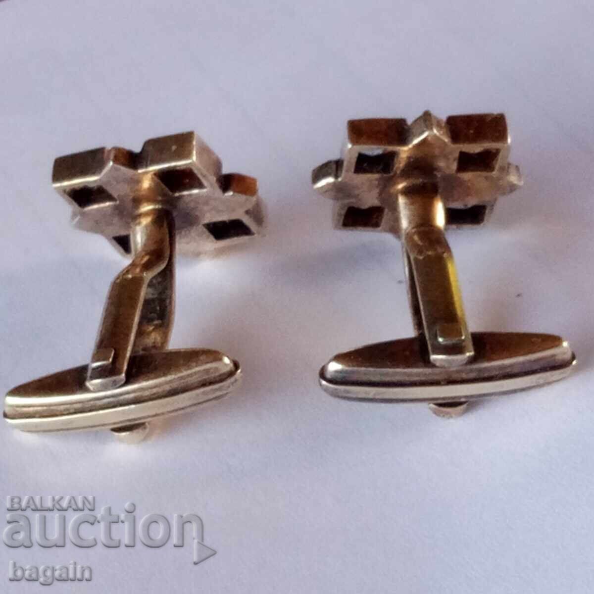 Auction  Unique topaz cufflinks