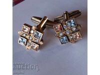 Butoni unici cu topaze