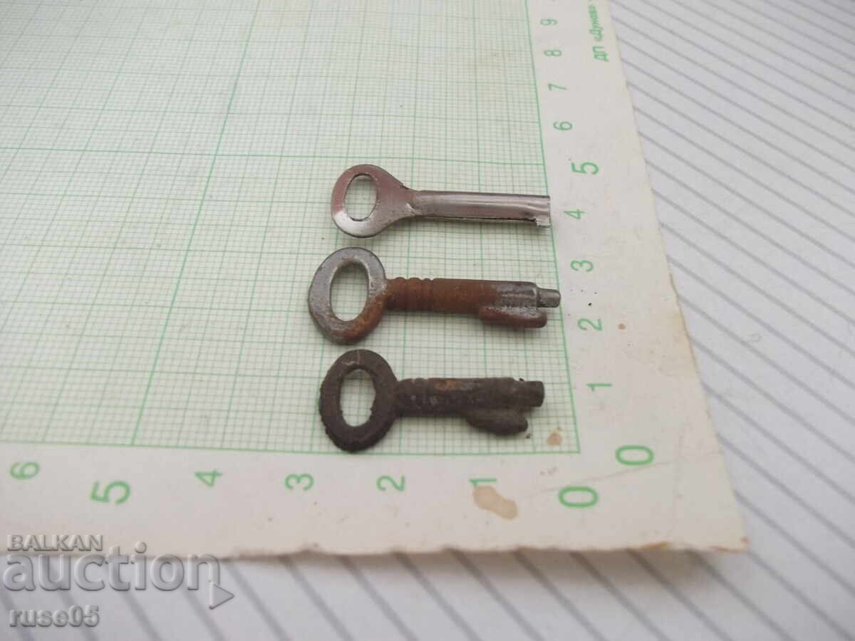 Licitație Lot de 3 buc. chei pentru lacăte
