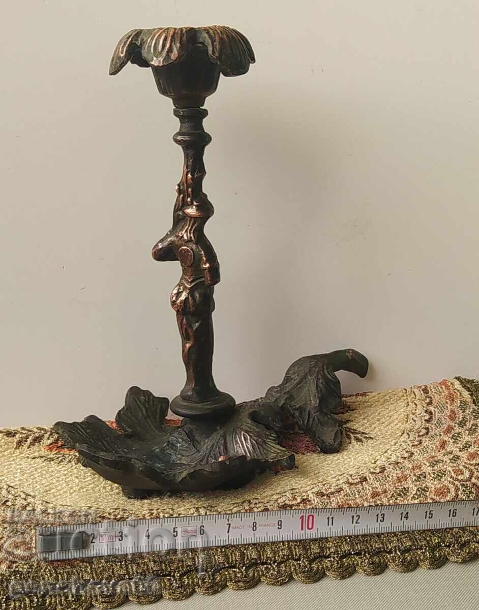 Delivery of Vintage boy pageboy candlestick with tulip, leaf / USSR Delivery of Vintage boy pageboy candlestick with tulip, leaf / USSR