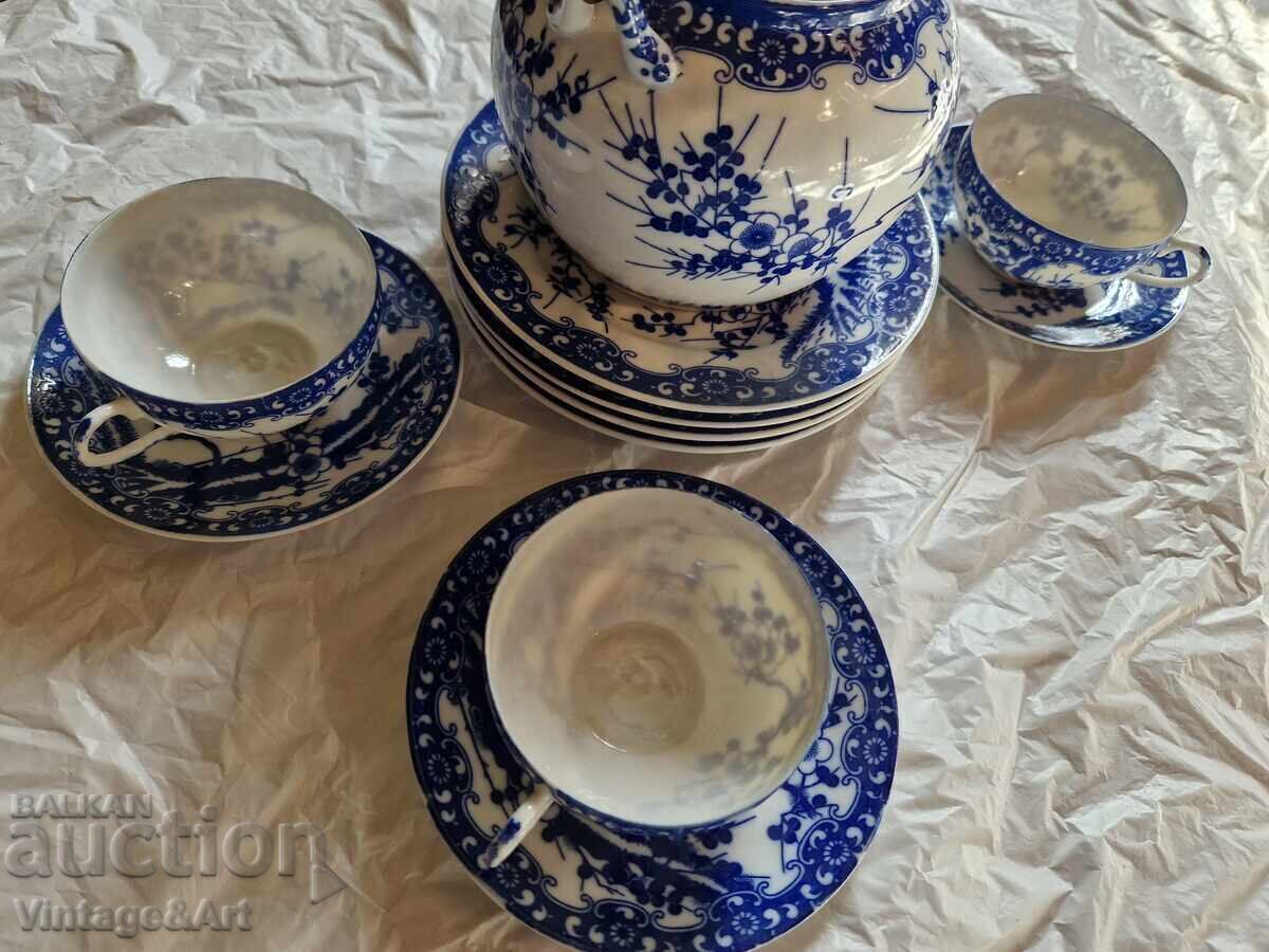 Delivery of Japanese Fine Porcelain Tea Service Delivery of Japanese Fine Porcelain Tea Service