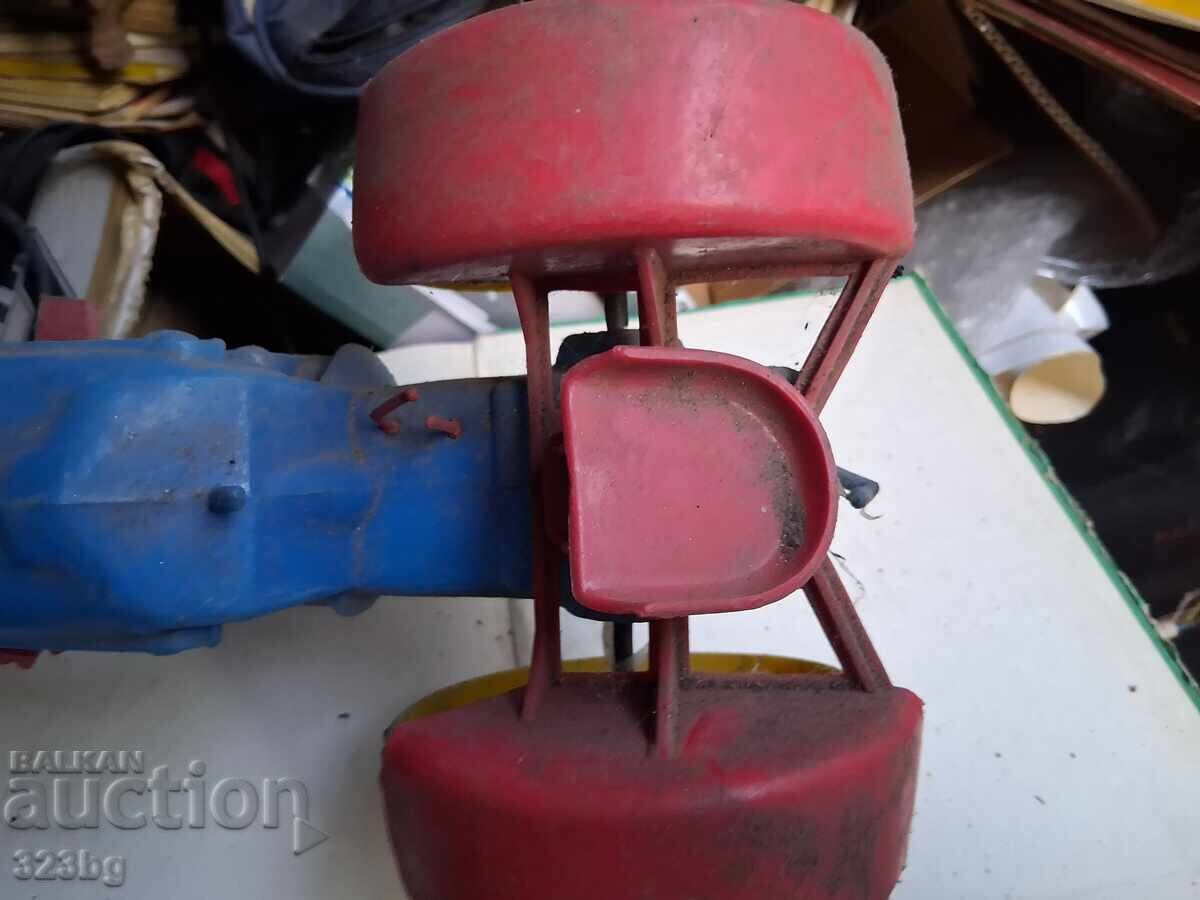 Τρακτέρ Σοβιετικό Ν. Λ. Δ. παιχνίδι με τιμή 29.00 BGN | € 14.83 Τρακτέρ Σοβιετικό Ν. Λ. Δ. παιχνίδι με τιμή 29.00 BGN | € 14.83