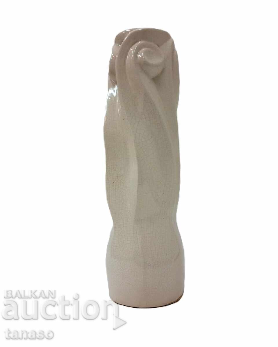 Аукцион Бяла керамична ваза с напукана ледена глазура(8.1)