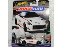 Hot Wheels Premium 2023 Nissan Z GT4 Mașinuță Hot Wheels 1:64
