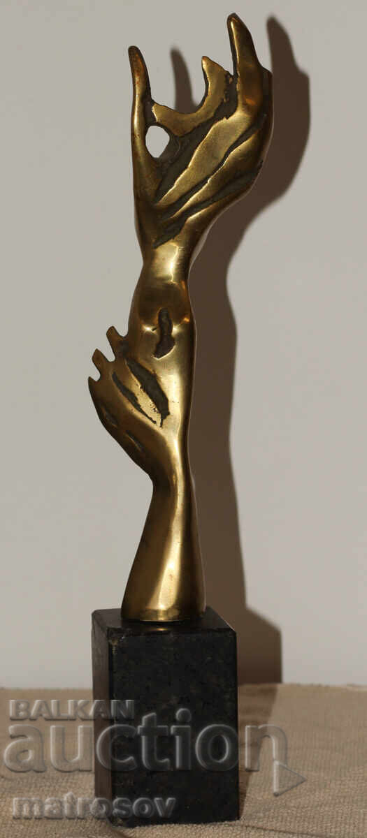 Авторска бронзова скулптура стилизирана фигура - 5 Авторска бронзова скулптура стилизирана фигура - 5