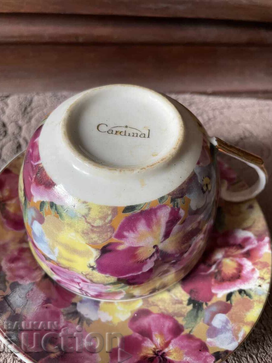 Farfurie cu ceșcuță cu preț € 6.95 | 13.59 BGN