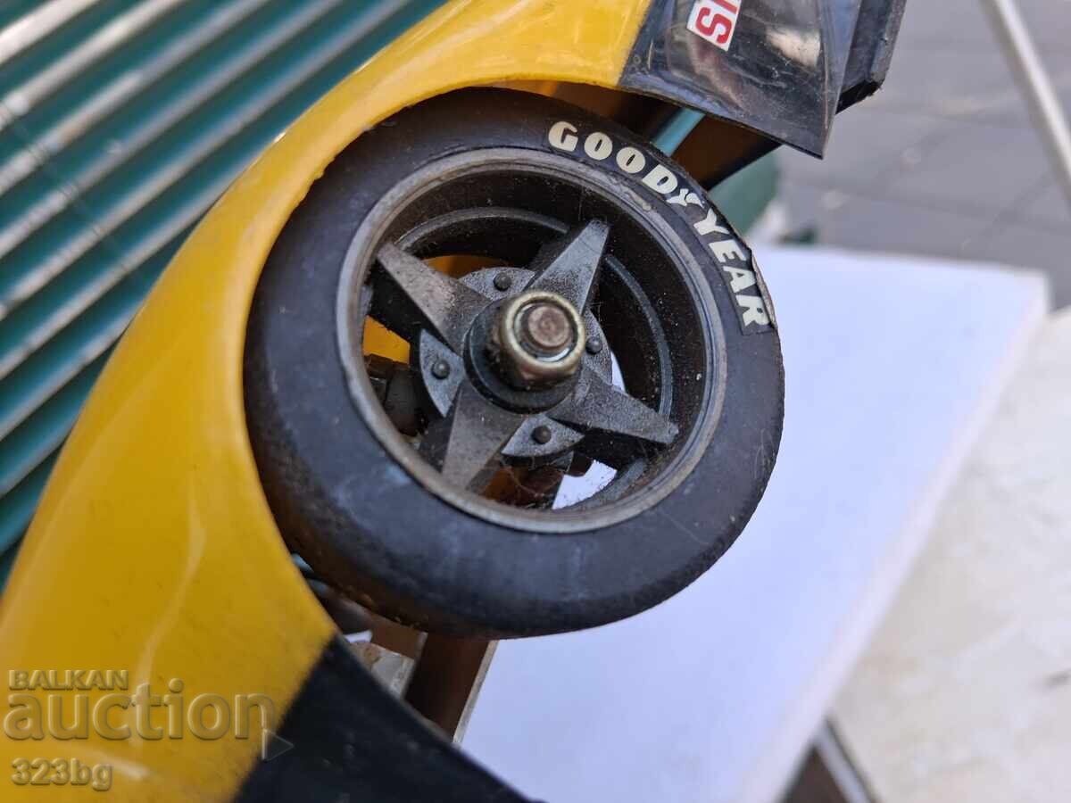 Доставка на Ферара електро автомоделизъм 80те