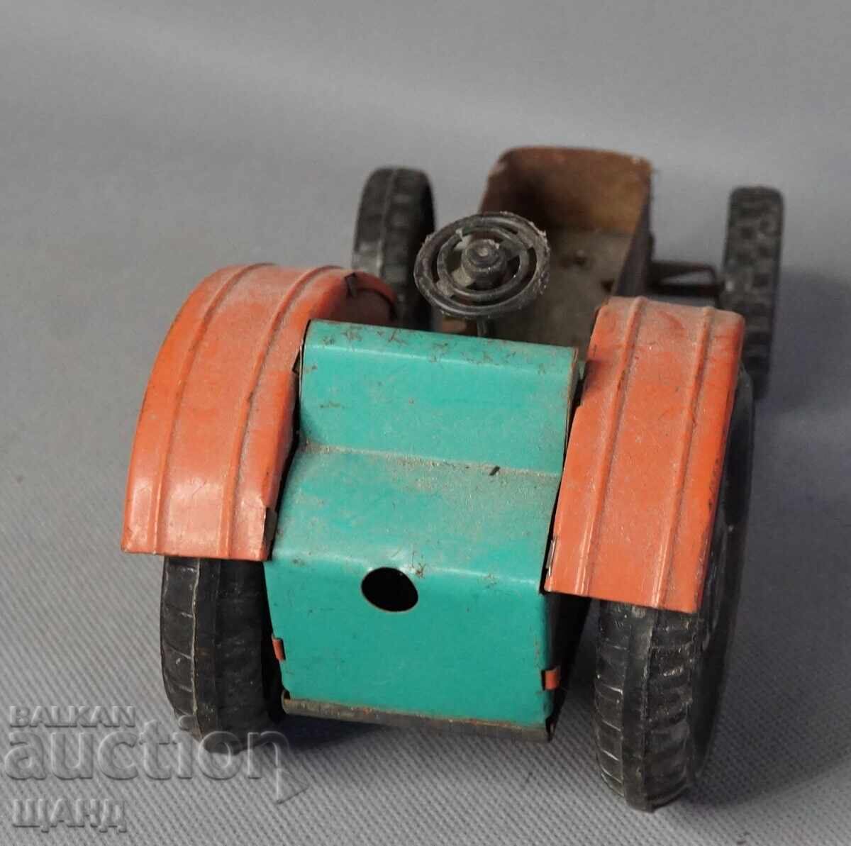 Δημοπρασία Παλιό μηχανικό μεταλλικό παιχνίδι μοντέλο τρακτέρ