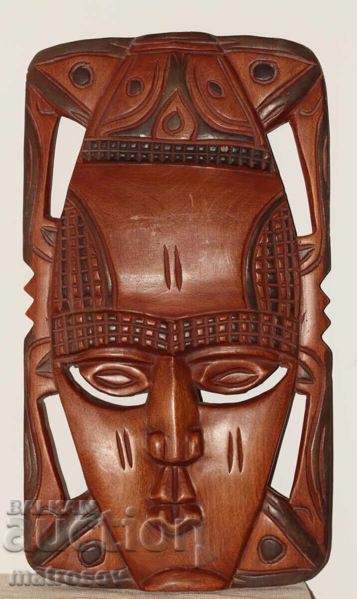 Auction  African Large Wall Sculpture Wood Carving Mask