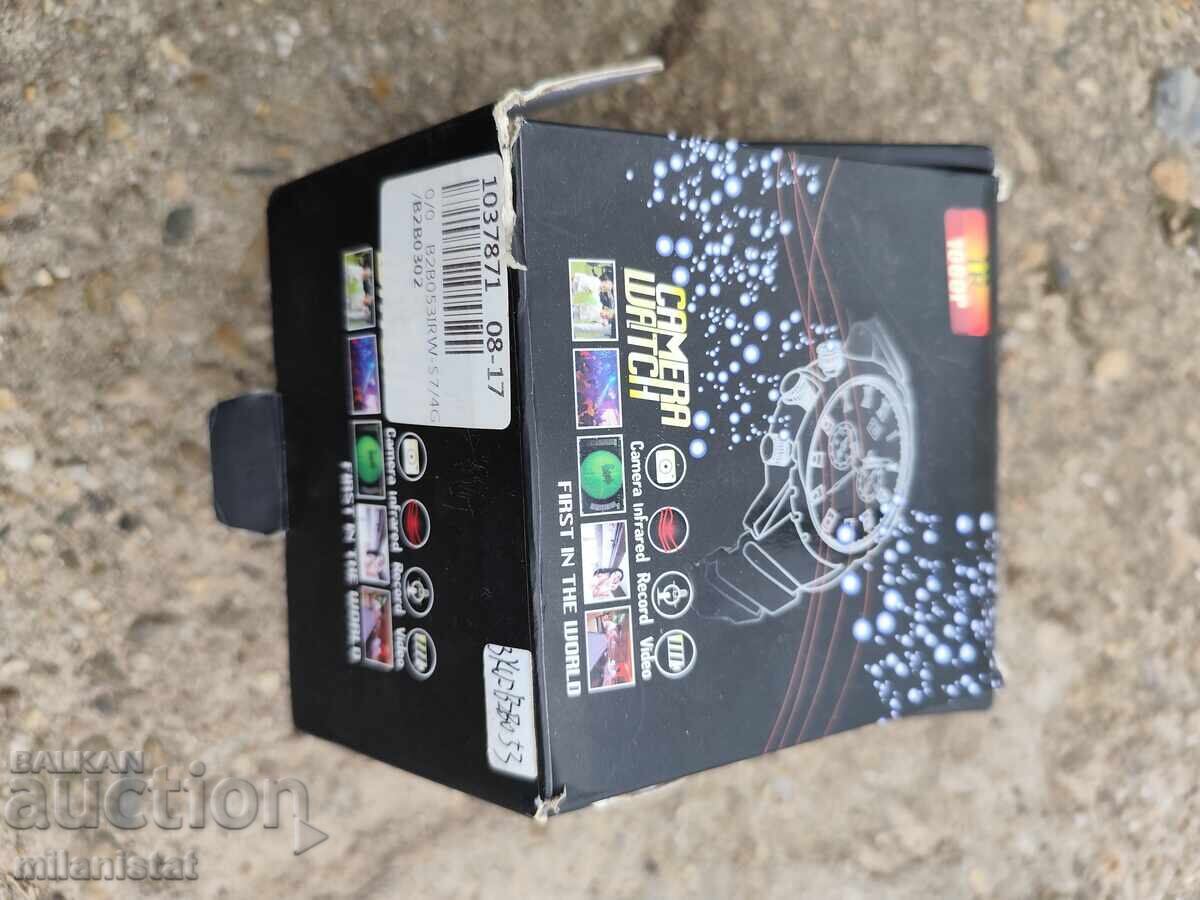 Delivery of Watch that records video and takes photos