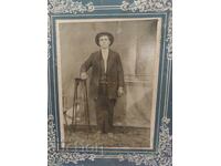 ΒΑΣΙΛΙΚΗ ΦΩΤΟΓΡΑΦΙΑ, ΧΑΡΤΟΝΙ, ΒΟΥΛΓΑΡΟΣ ΣΤΗΝ ΑΜΕΡΙΚΗ