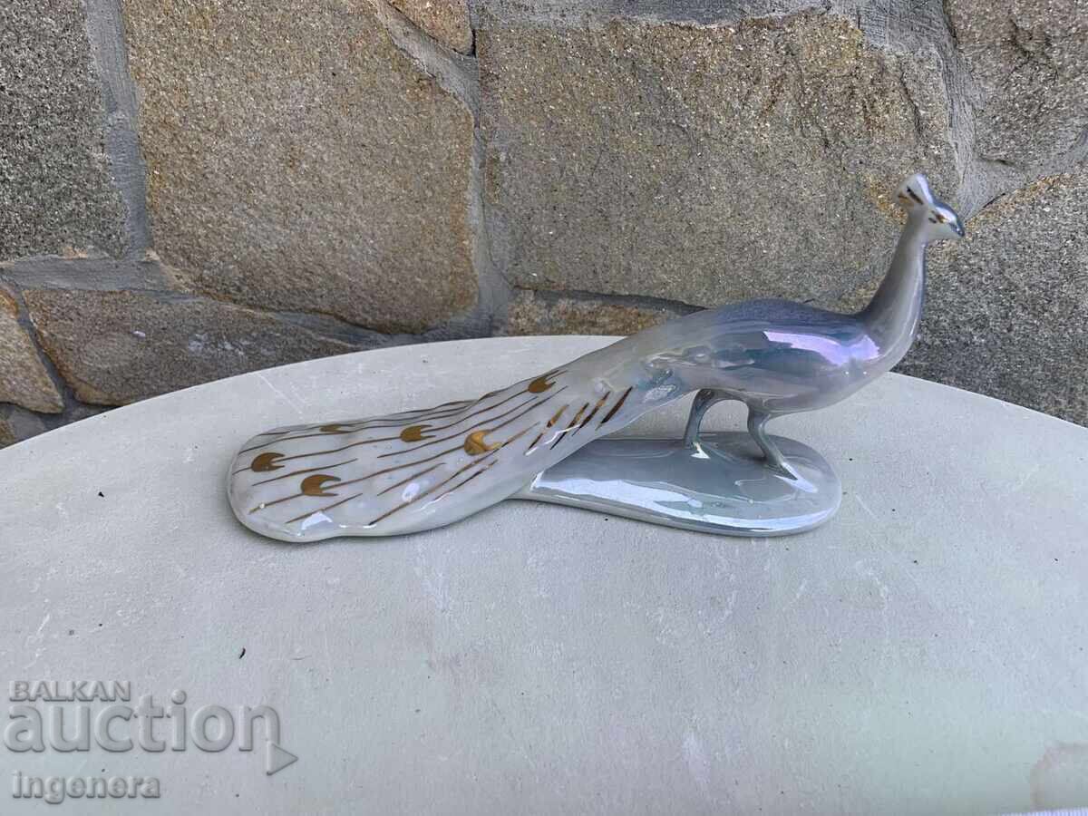 FIGURĂ DIN PORȚELAN STATUETĂ BULGARIA DE PE VREMEA SOCIALISMULUI