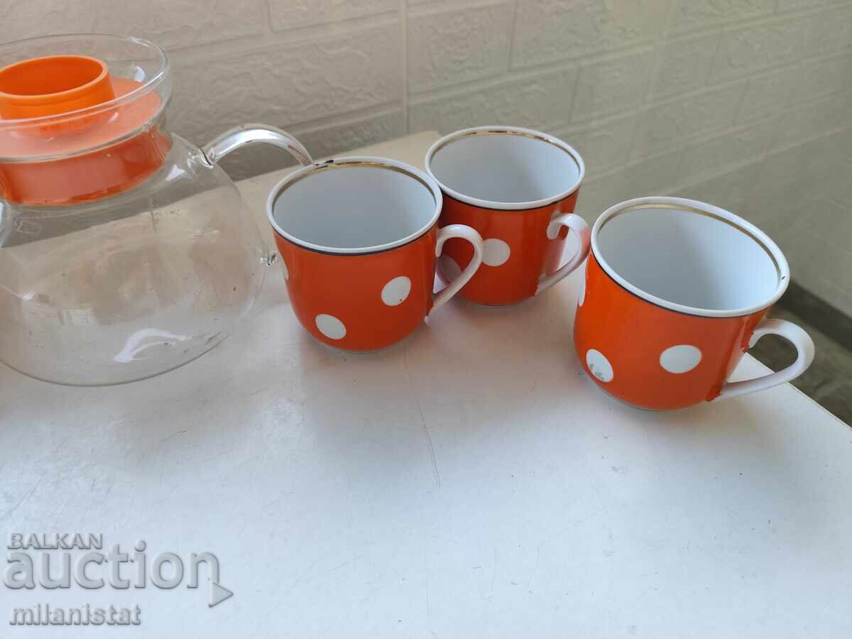 Porcelain set with price 30.00 BGN | € 15.34