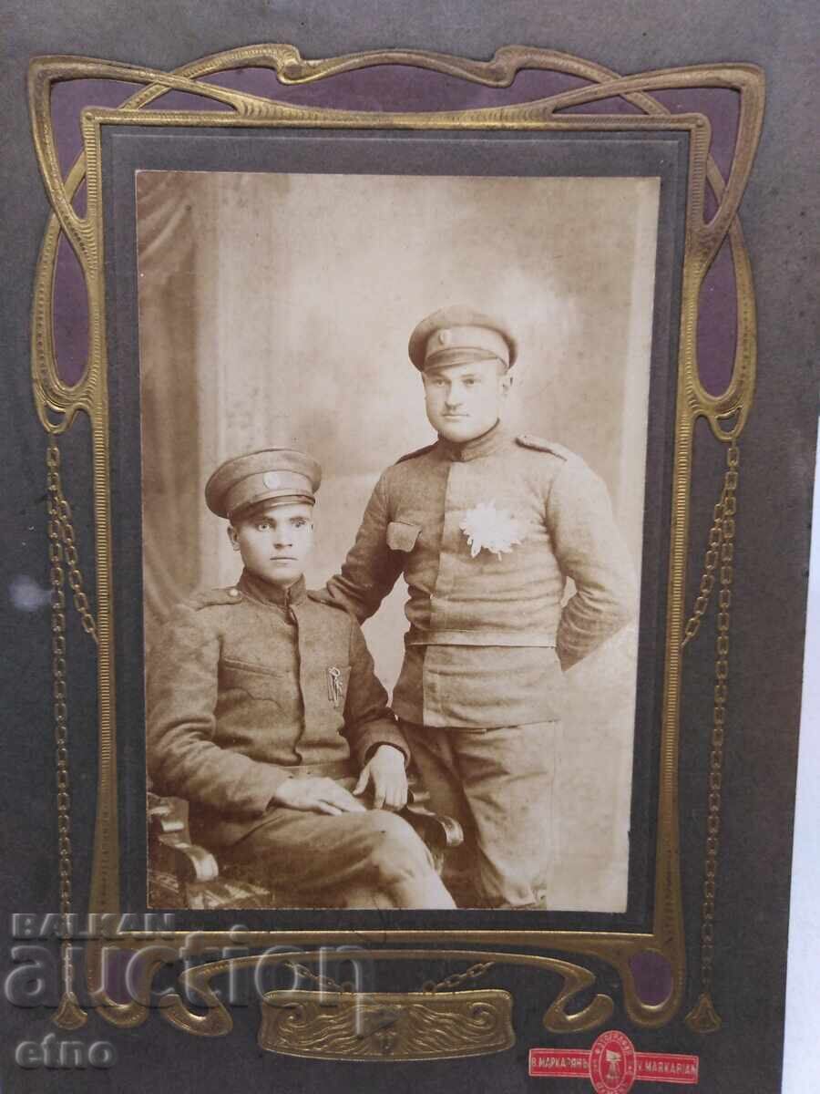 ΠΣΒ, ΒΑΣΙΛΙΚΗ ΦΩΤΟΓΡΑΦΙΑ, ΧΑΡΤΟΝΙ, ΣΤΟΛΗ, ΦΩΤΟ ΜΑΚΑΡΙΑΝ ΣΟΥΜΕΝ