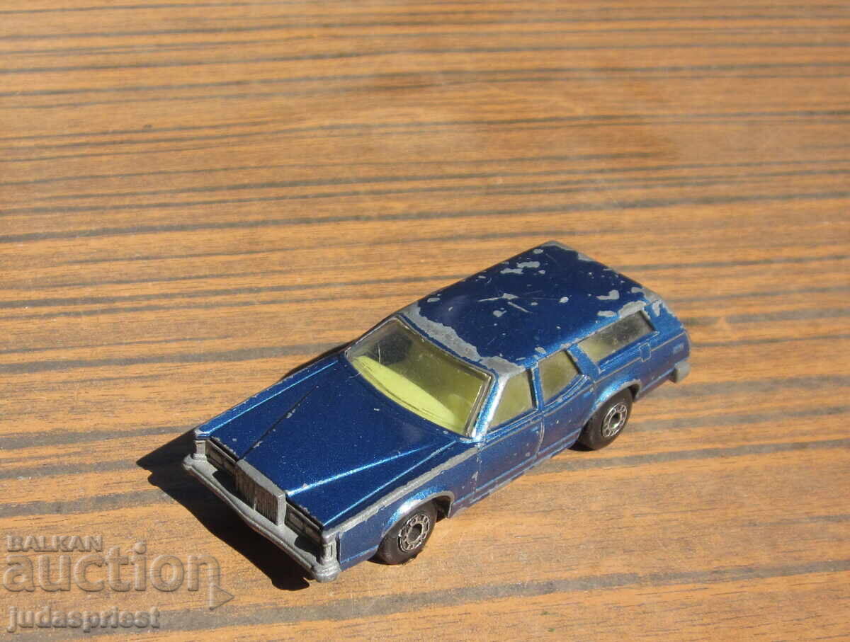 Bŭlgarsko kolichka kugar cougar villager matchbox BŬLGARIYA Bŭlgarsko kolichka kugar cougar villager matchbox BŬLGARIYA