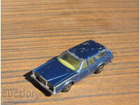 Bŭlgarsko kolichka kugar cougar villager matchbox BŬLGARIYA