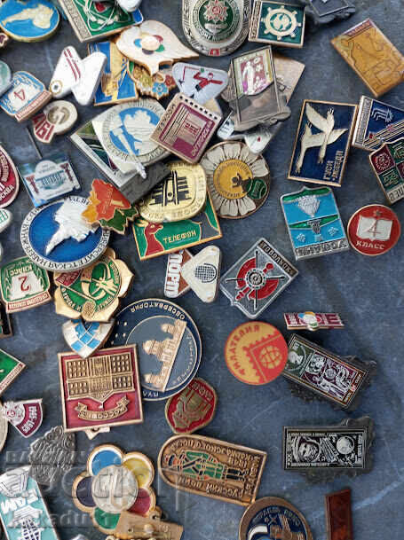 Delivery of Badges, pins 175 pieces Delivery of Badges, pins 175 pieces