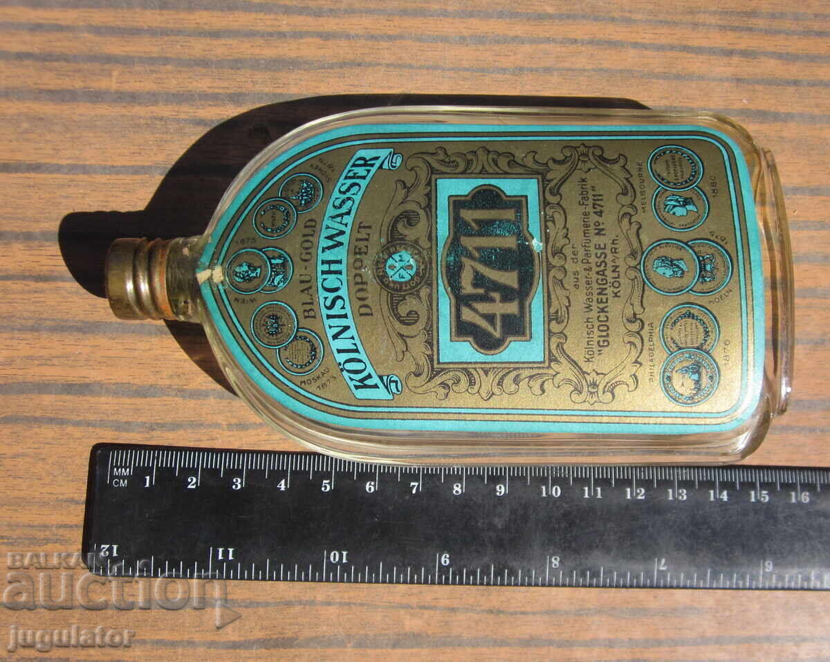 Παλιό γερμανικό γυάλινο μπουκάλι κολόνιας με κουτί - 7 Παλιό γερμανικό γυάλινο μπουκάλι κολόνιας με κουτί - 7