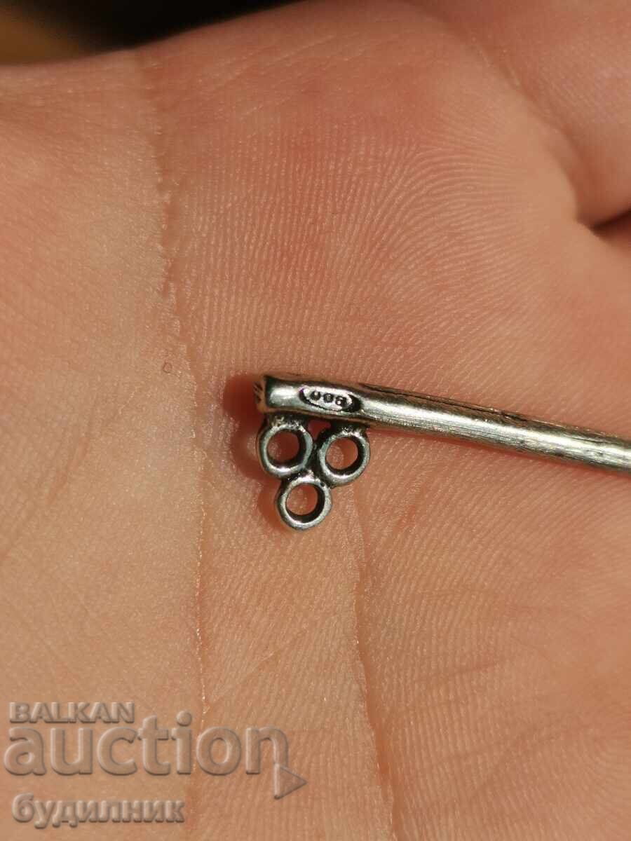 Auction  Silver pendant. I'm listing over 100 Auctions. Take a look and bid