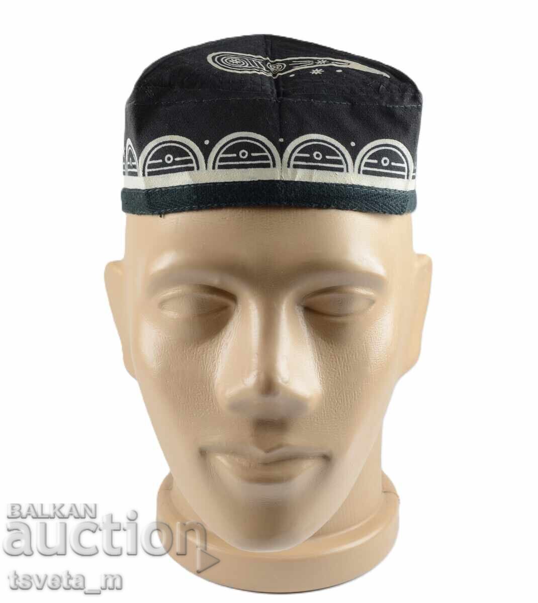 Шапка Тюбетейка с цена 10.00 лв. | € 5.11