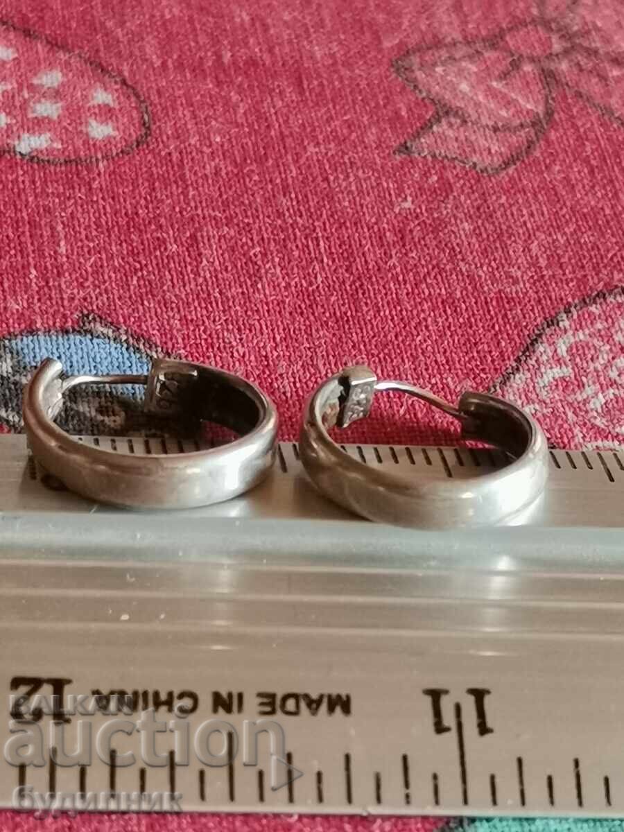 Silver earrings. I'm listing over 100 auctions. Take a look and stay tuned - 6 Silver earrings. I'm listing over 100 auctions. Take a look and stay tuned - 6