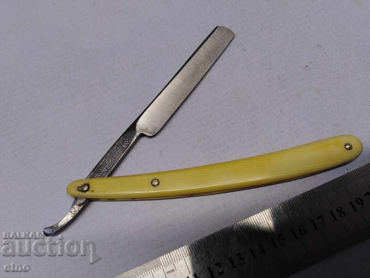 Delivery of STAR RAZOR "DOVO-SOLINGEN", SOLINGEN