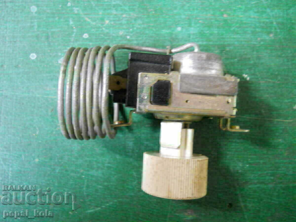 Θερμοστάτης για ψυγείο με τιμή 3.00 BGN | € 1.53